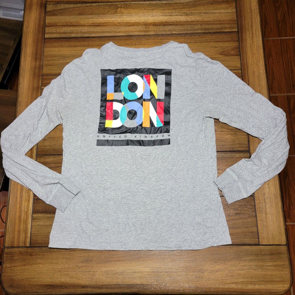 Aeropostale LS Grey Unisex Tee London - Size Medium